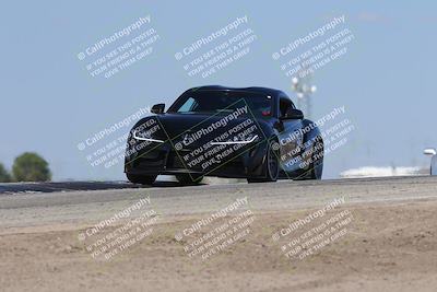 media/Oct-04-2025-OnGrid (Sat) [[44bd565ffa]]/Purple Group/Grapevine/